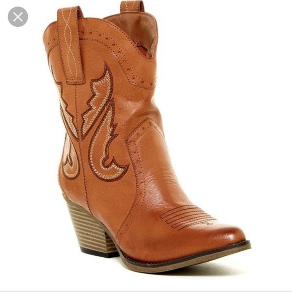 Mia Shoes Shoes - MIA cowboy boot booties size 8 like new